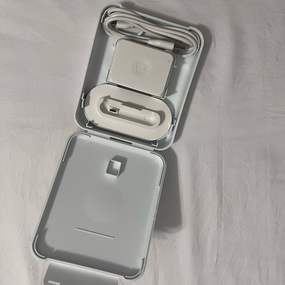 Shopify POS system- credit card reader - Picture 2 of 2